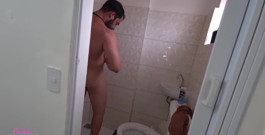 Cum Bath Leo Skul Creamed Me All Over After Fucking Me Hard!