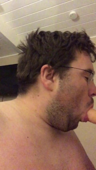 Sucking dildo