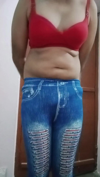 Indian Gay Crossdresser Gaurisissy real homemade xxx sex in pink tshirt and blue leggings