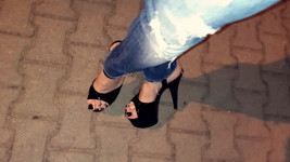 Skinny jeans and high heels  public crossdressing heelex | Tranny Update | Porn videos