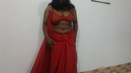 Desi girl sari danci