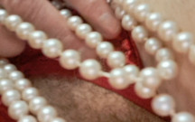 An Evening Game with Pearls