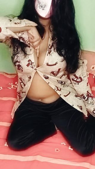 Beautiful Indian Girl Masturbates her Tight Wet Pussy while no one is Home