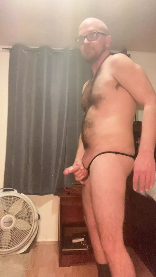 Playing with my cock on webcam