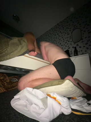Horny Dom Wife Puts Slave Hubby on His Knees so He Can Worship Her Pussy