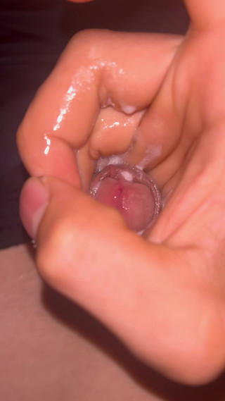 18-Year-Old Guy Wants Sex When He Is Alone In The Room