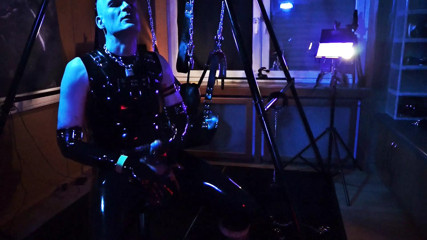 Pissing and jerk of in horny rubber