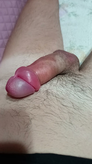 I'm pumping my cock and swinging it