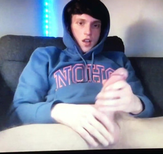 Foot fetish lovers lad edges big cock and shows his feet