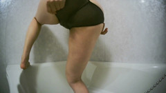 Pants Dig in