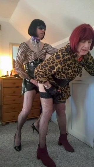 Carole &amp; Alison   Kiss Suck and Fuck