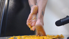ASMR mango barefoot compression