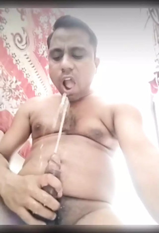 #Indian pornstar ravi nd boy ravi big black monster heavy cum shot eating and susu drinking and drinking