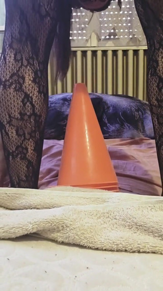 Ana Liz Fucks Her Greedy Asshole with a Buoy…