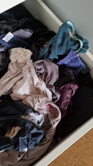 A look at my wifes panties underwear drawer