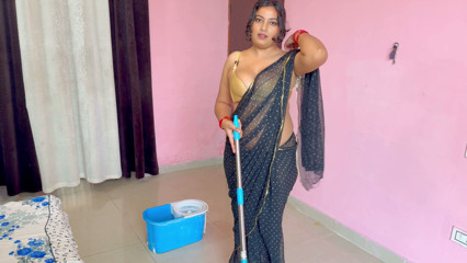 Ragini, Maid wear her malkin hot dress and impress her Malik , Hot Romantic Hindi Viral Video