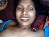 Desi Bhabhi Mouth Fisting mouth in hand