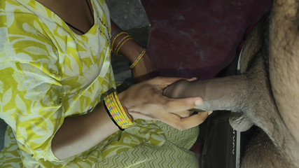 indian labour girl invite me for suck my dick