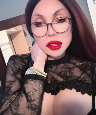 Erika Schneider very sexy sensual thumbnail