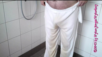 01 - Pissing in White Sweatpants
