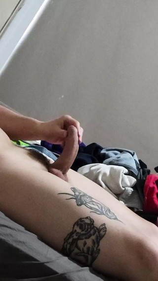 Teen slut fucks his hand and puts on a show for you, huge orgasm at the end!