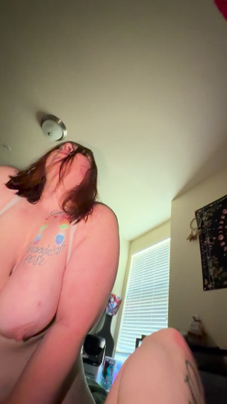 Thick wife lets me nut in her