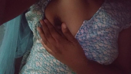 Sri Lankan woman seduces her partner via video call until orgasm Just love with Big boobs and wet pussy