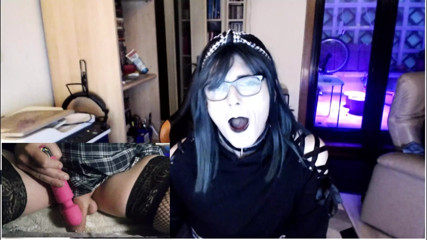 Fuck Face, Davine fucking a huge toy while chatting with Fans