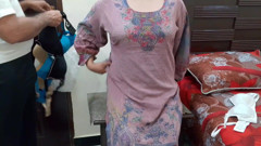 Desi Indian Bhabhi deliberately took off her clothes in front of the bra seller