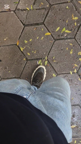 A fat and hard Bulgarian dick walks downtown, then cumshot in a jewelry store while waiting for the saleswoman