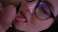 MILF Gives Blowjob Her Paramour's