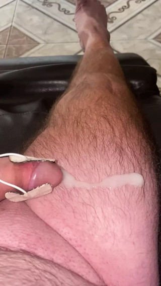Hands Free E-Stim Cum