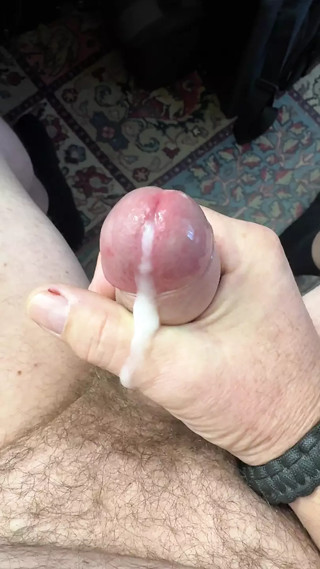 Quickly make my hot cock cum