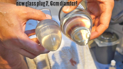 7,6 cm diameter glas anal plug entering my asshole