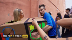 Street Heat Slut In A Box Gypsy Rose, Sav Shawz Brazzers