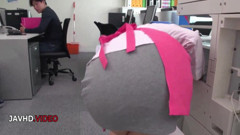 Chihiro Akino Stuns Office Fans with Jaw-Dropping Japanese Blowjob Action!