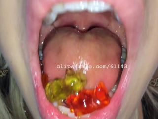 Mouth Fetish - Vyxen Eatting Gummy Bears Video 3