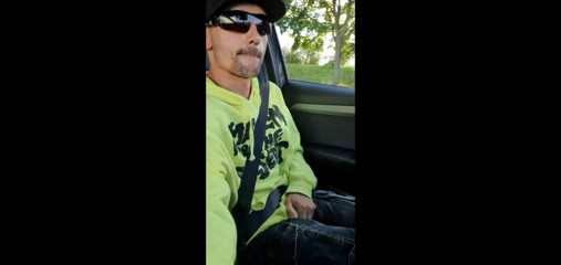 I have to piss fucking !!