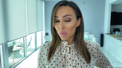 Hot Aussie Stepmom Gets Freaky and Eats My Ass