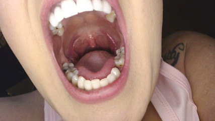 Tongue Twisting Flipping Slapping Closeup Rapid Slap