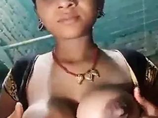 Desi bhabhi ko chodkar xhamaster par dalo like comment dekho