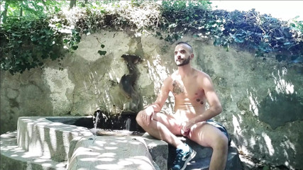 Jerking off in a park risky
