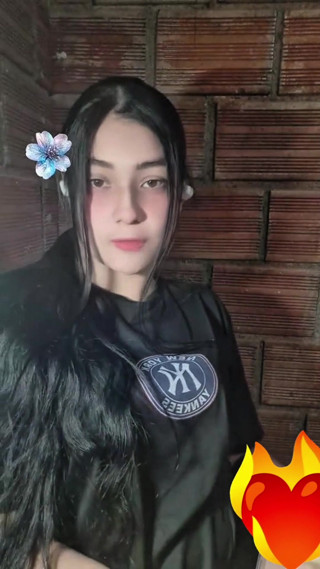 Teen shows off her big tits and masturbates very Rich