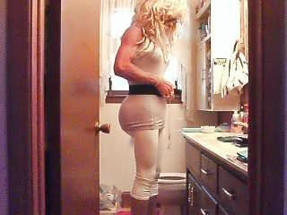 Joanies Bathroom