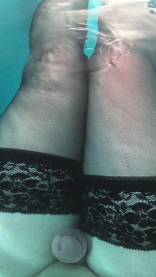 Nicki-Crossdress naked in bathtub with black Stockings