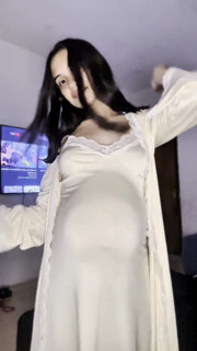 Alice Lima Masturbates Pregnant With Her Massager And Plays With Her Pussy