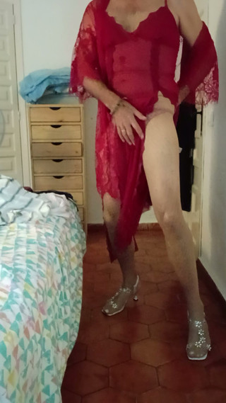 Crossdressing at home - Monday 19:42