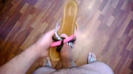 fucking my gf flip flops