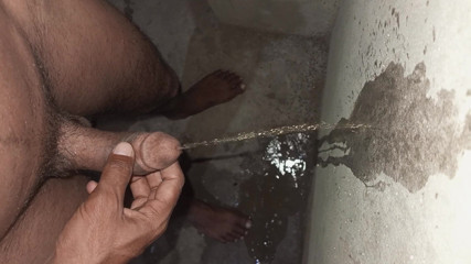 Hot boy peeing and play small cock