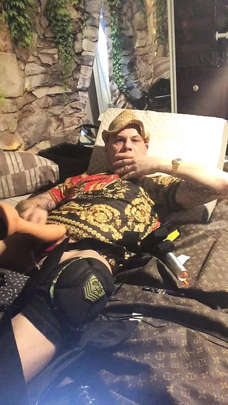 High Speed Dildo Fucking Machine In The Clouds